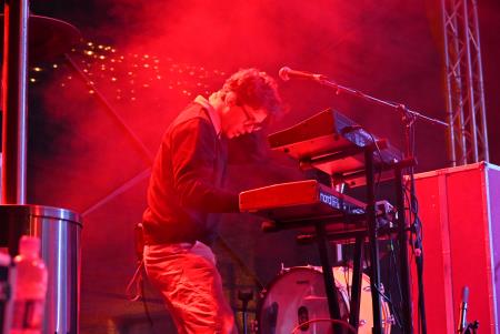 Včeraj je prvi koncert Pravljičnega Kamnik privabil število obiskovalcev (76)